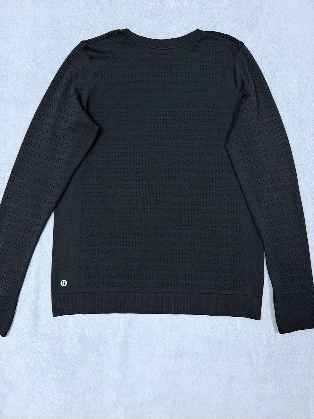 Lululemon Black Perforated Long Sleeve Top - Picture 4 of 8